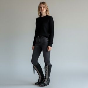 Sorel Black and Tan Lace-Up Boots